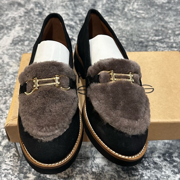 Andre Assous Pascale Too Black Loafer, Women's NWB Size 7 MSRP $168 - Picture 2 of 6